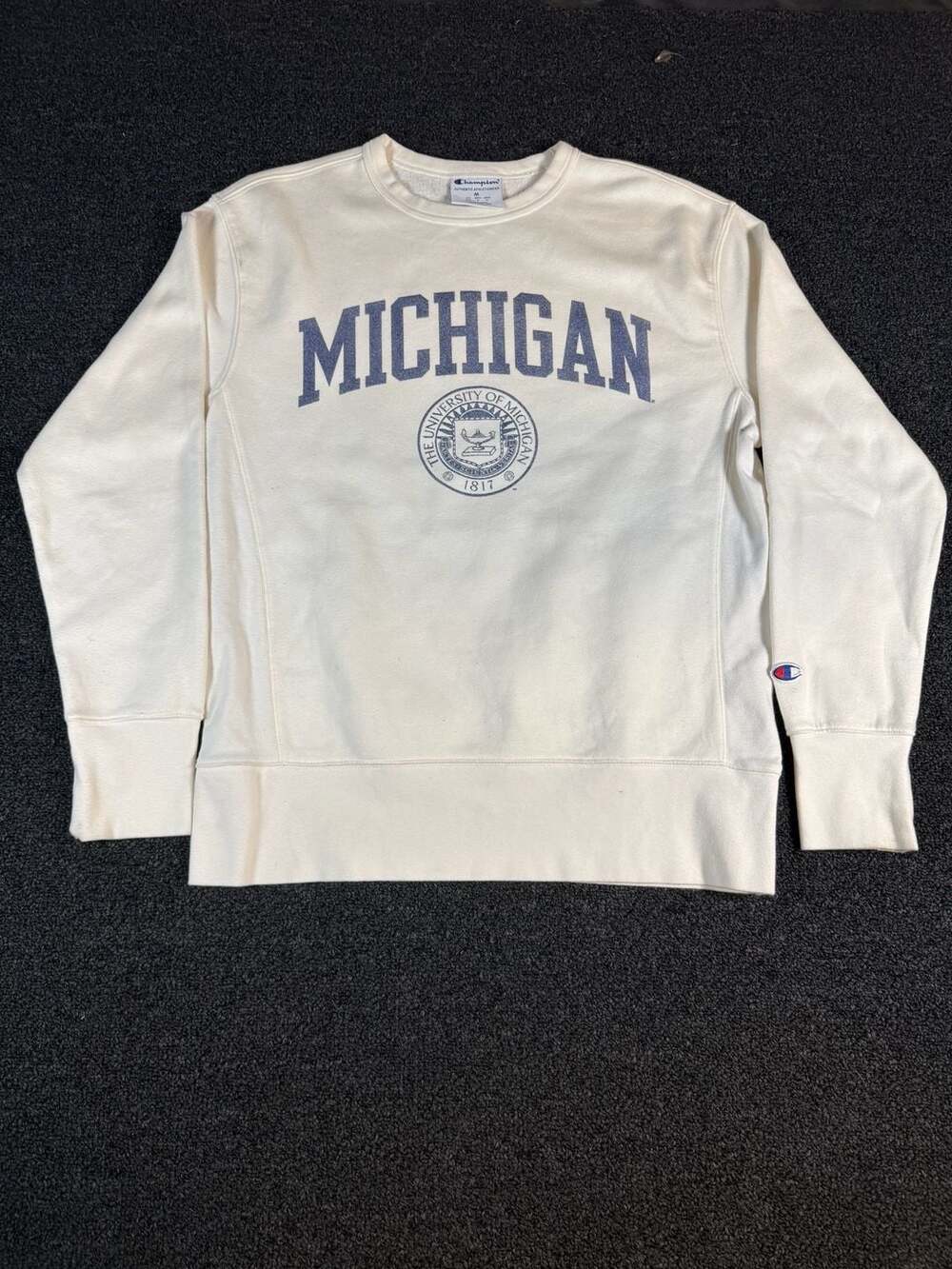 Champion Reverse Weave University of Michigan Seal Crewneck Cream Size Medium